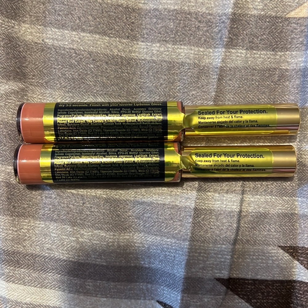 Lipsense - Picture 2 of 3